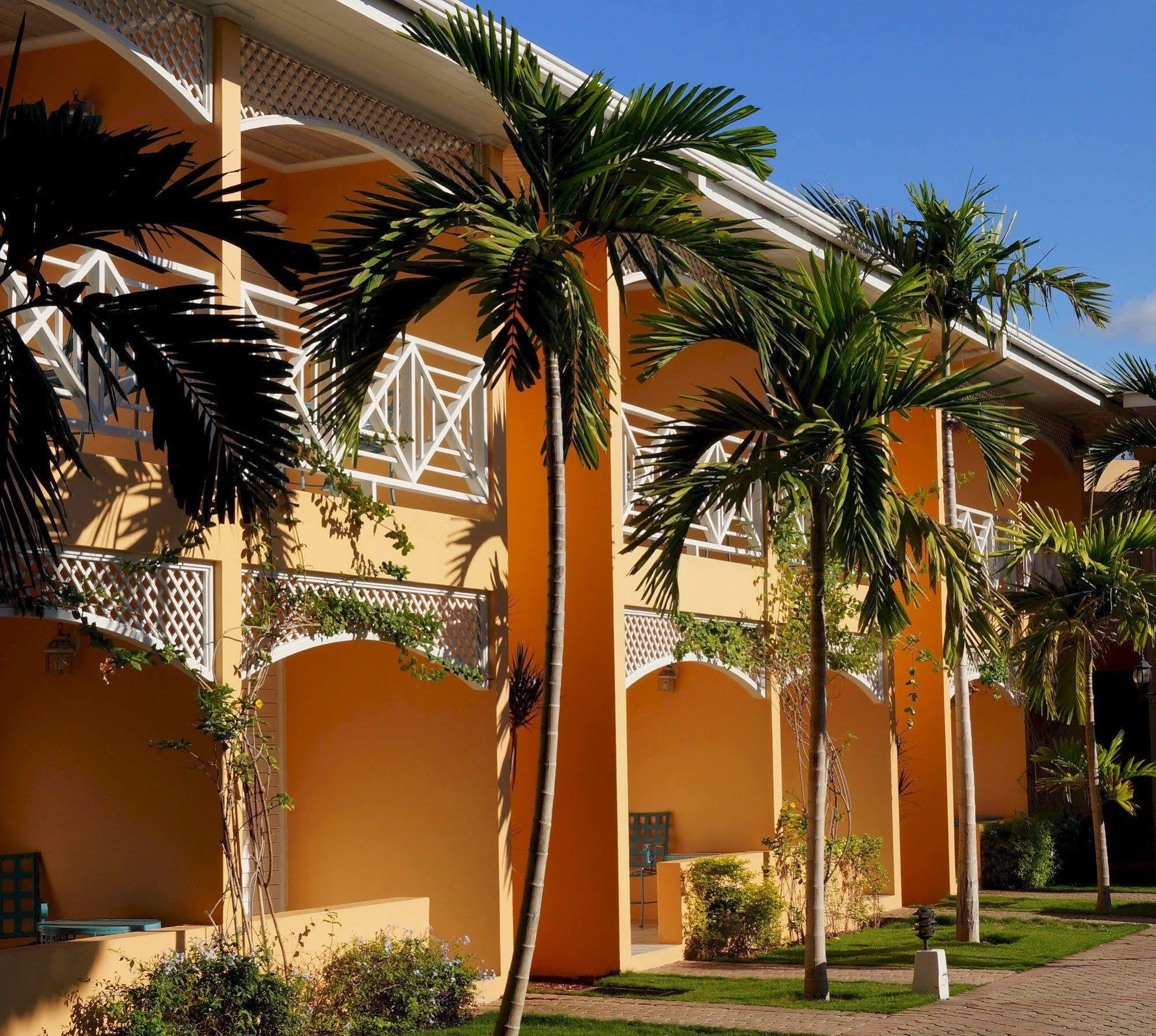 Four Seasons Hotel Кингстън Екстериор снимка